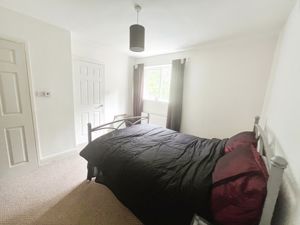 Bedroom:- click for photo gallery